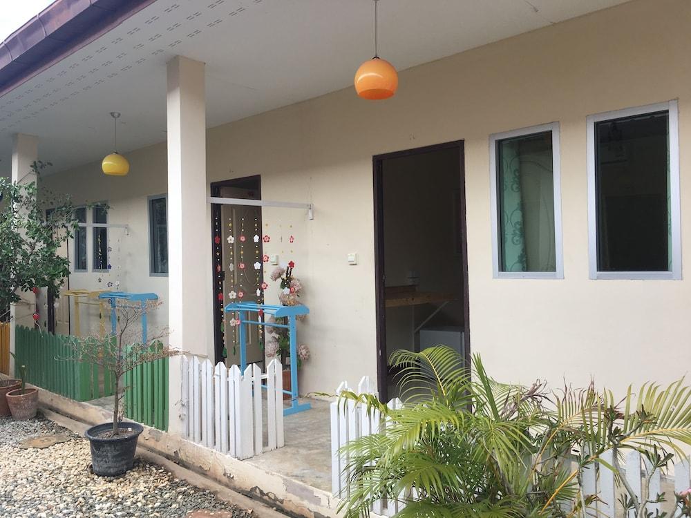 Aiem Sa Ard At Kohlarn Hotel Ngoại thất bức ảnh
